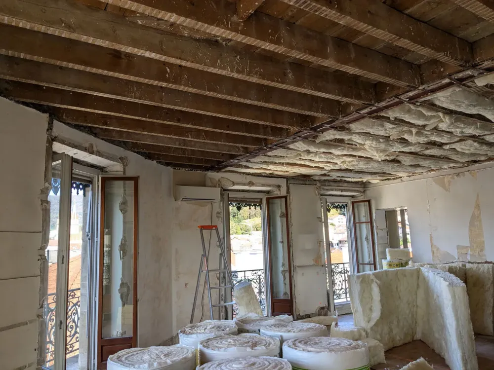 Rénovation appartement Voiron avant travaux (3)